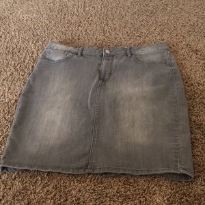Gray denim skirt